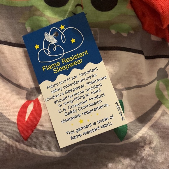 - KID’S STAR WARS CHRISTMAS PJS💋NWT - Picture 5 of 5